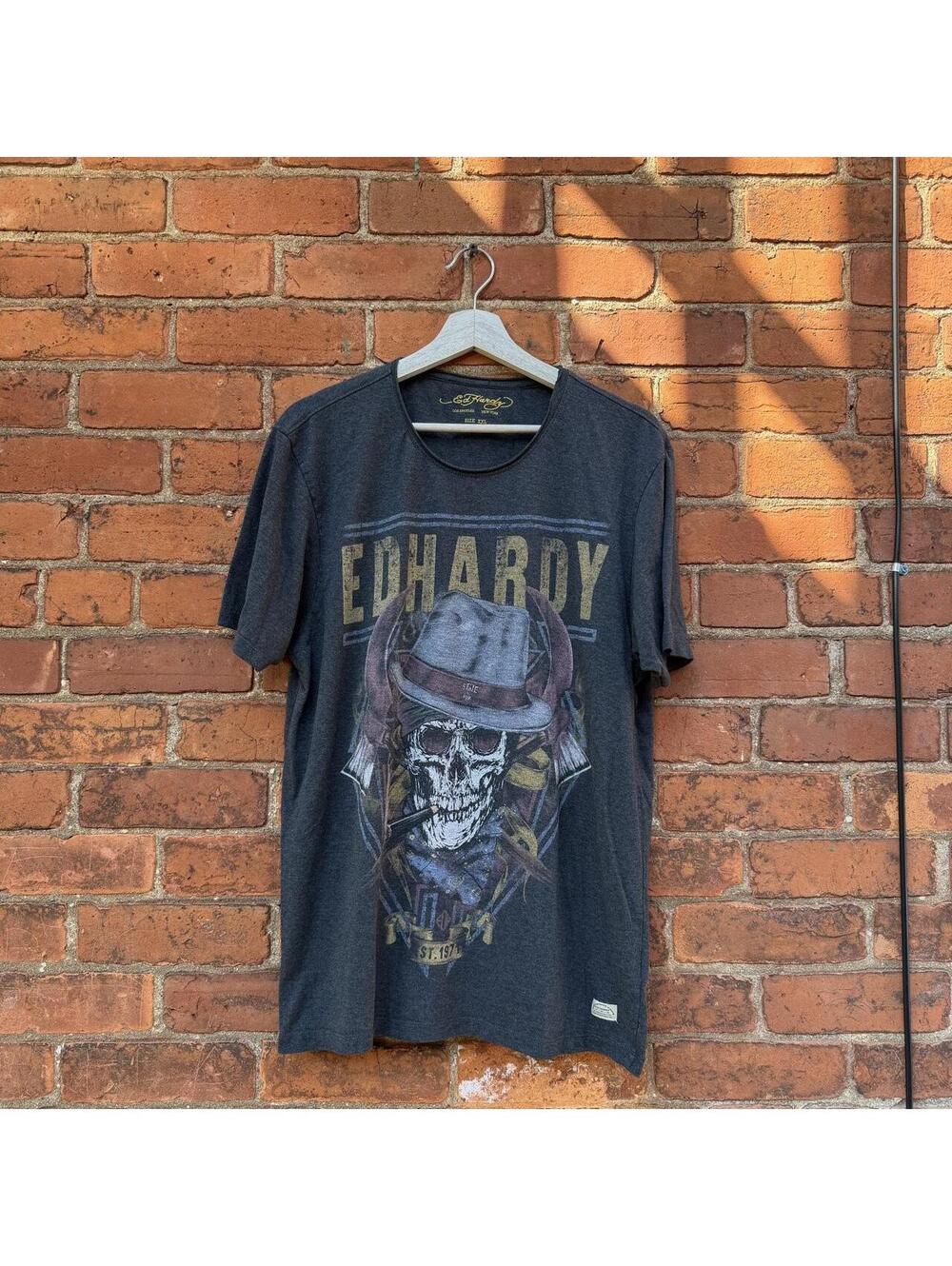Ed hardy custom made good t shirt XXL fits L